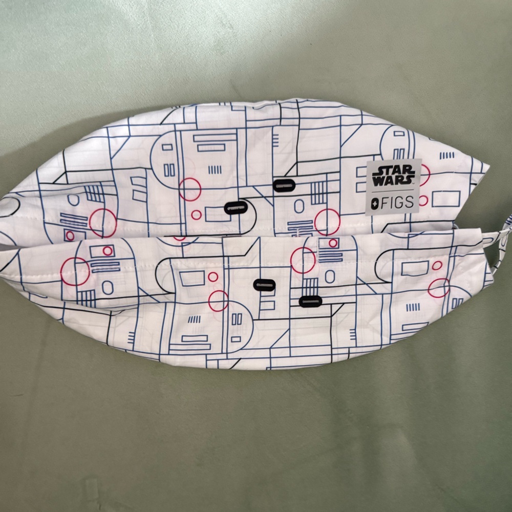 Star Wars Figs scrub cap never used